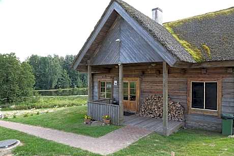 Sodyba šeimai "Obuolių namai"