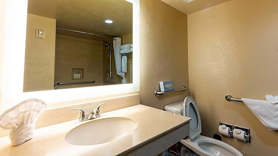 Grand Canyon Hotel & Suites