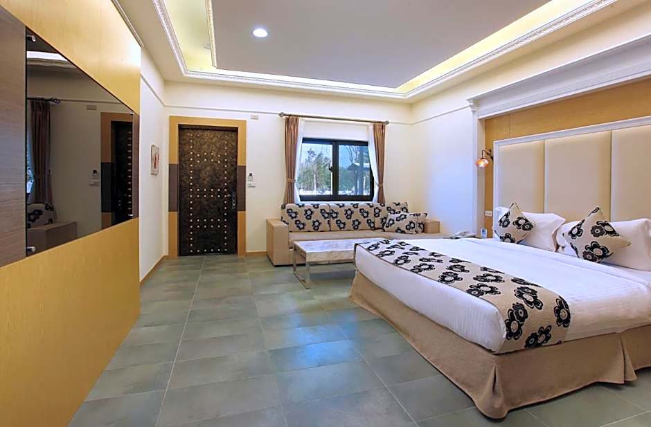 LanHai Inn
