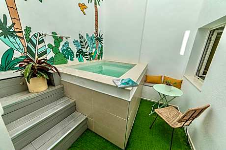 Apartment with Private Pool and Patio