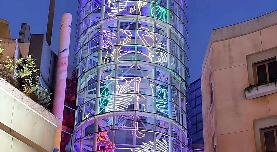 Kawasaki Station Inn