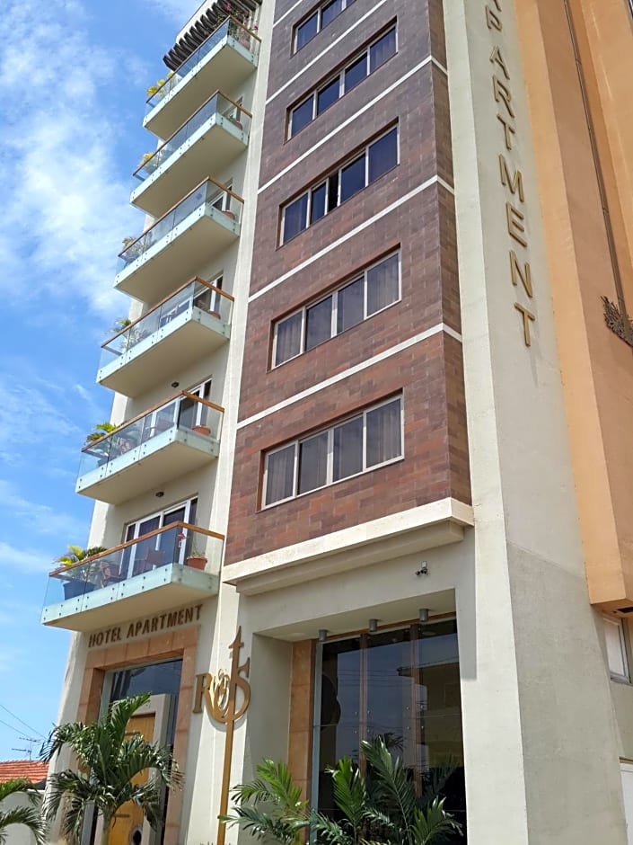 Roots Apartment Hotel