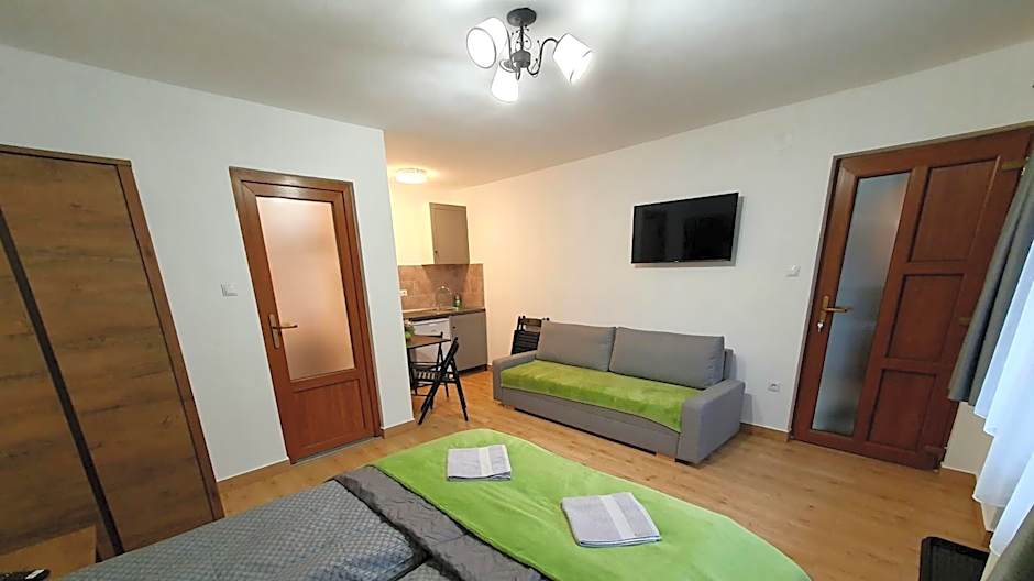 Kodaros Studio Parajd