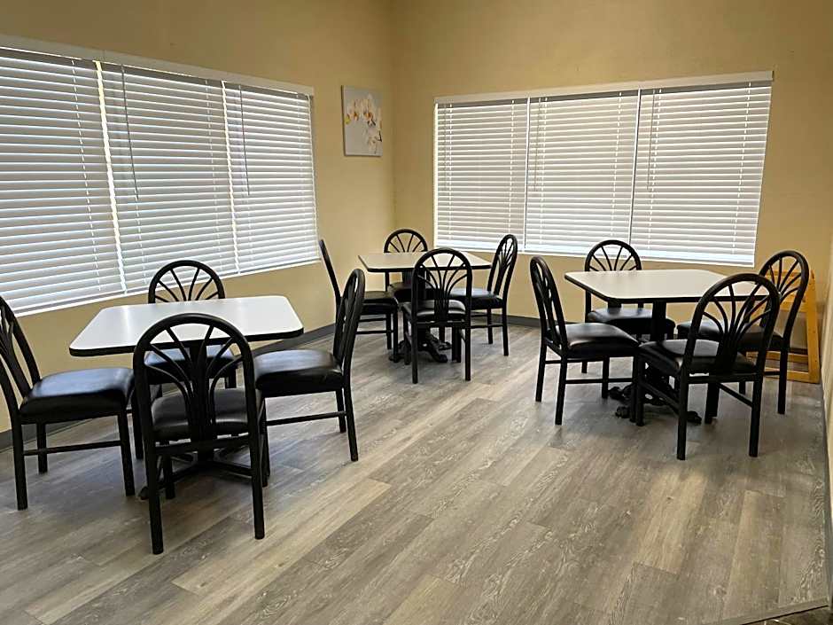 Econo Lodge Inn & Suites Sweetwater I-20