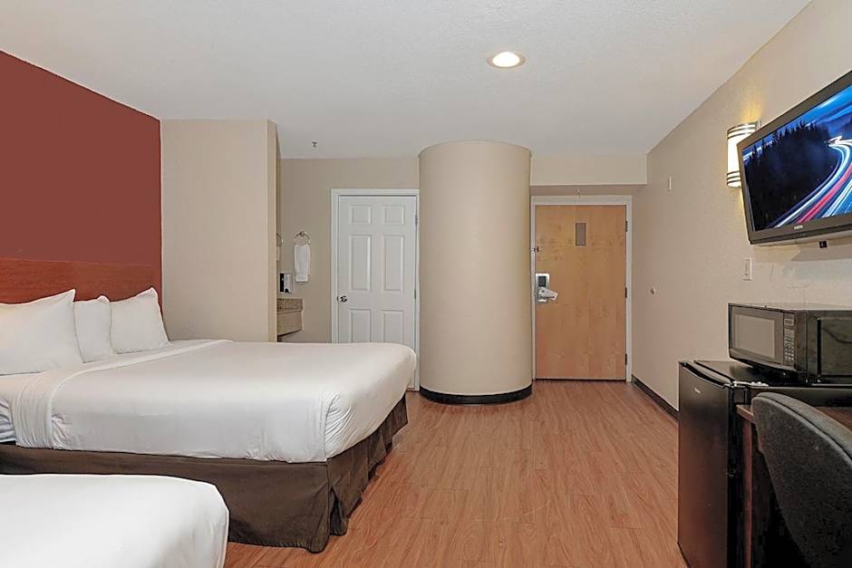 GreenTree Inn - IAH Airpot JFK Blvd