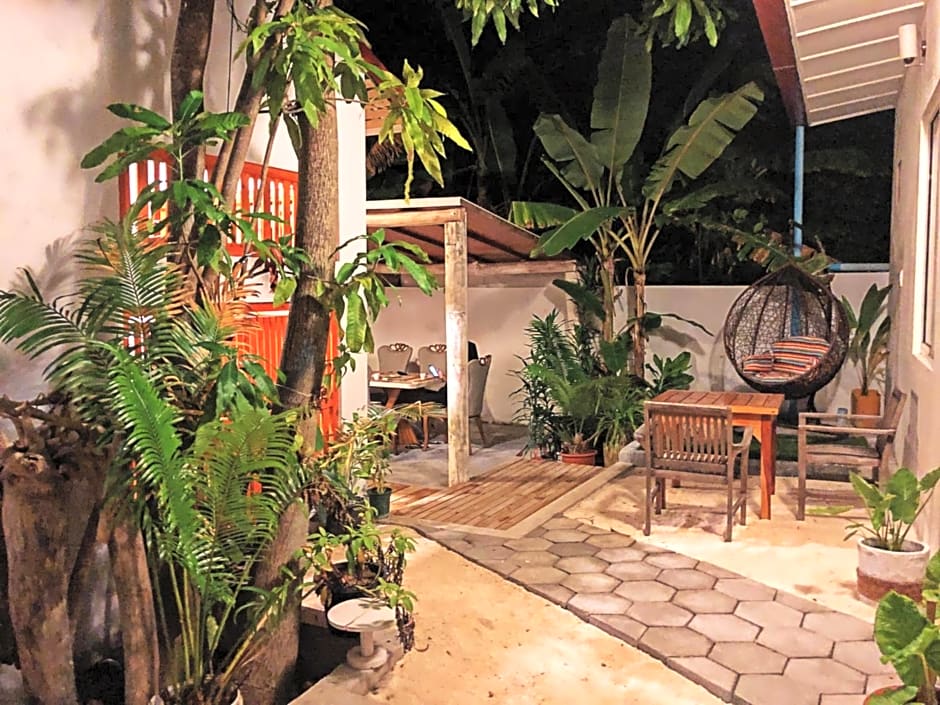 La Luna Boutique Dhangethi