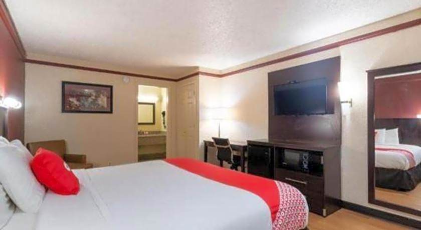 OYO Hotel Tulsa N Sheridan Rd & Airport