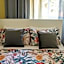 Ljmonade Hostel