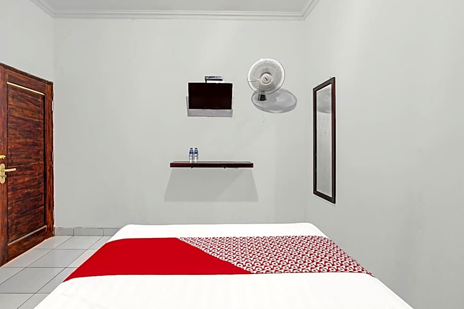 OYO 92289 Hotel Aji Kusuma