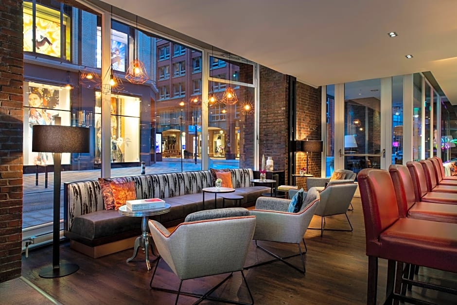 renaissance hamburg hotel germany rates from eur122