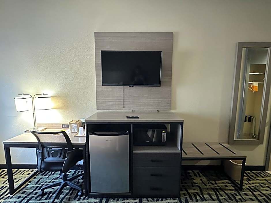 Quality Inn Rochester West