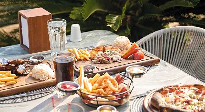 Elysee Beach Hotel