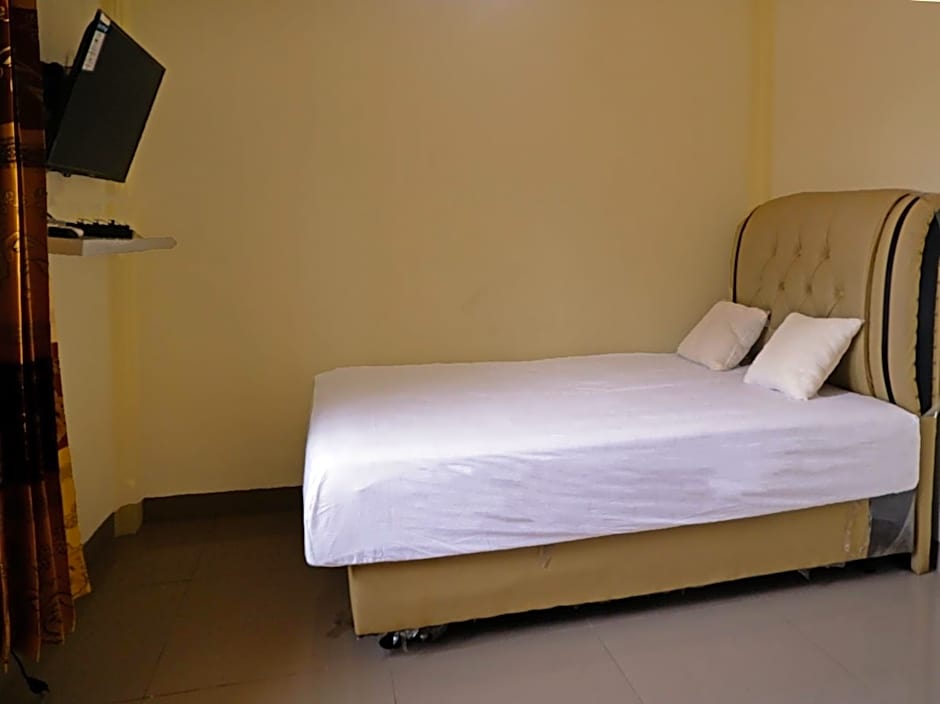 OYO Life 92632 Kost Pondok Kito