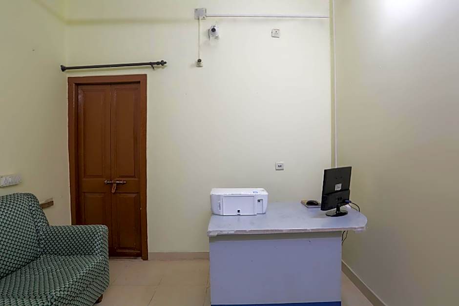 Saga Guest House by OYO Rooms – Calcutta, LA