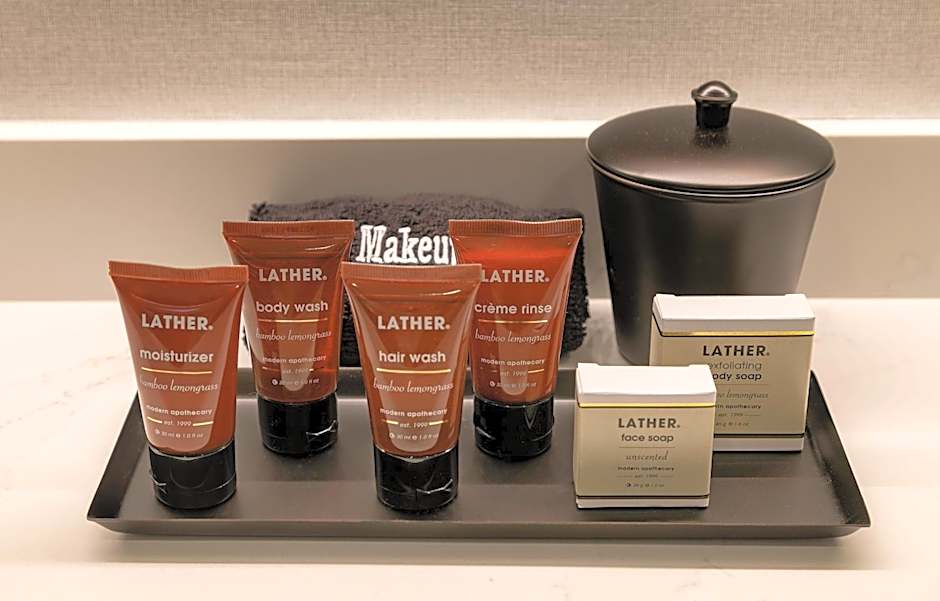 La Jolla Cove Suites