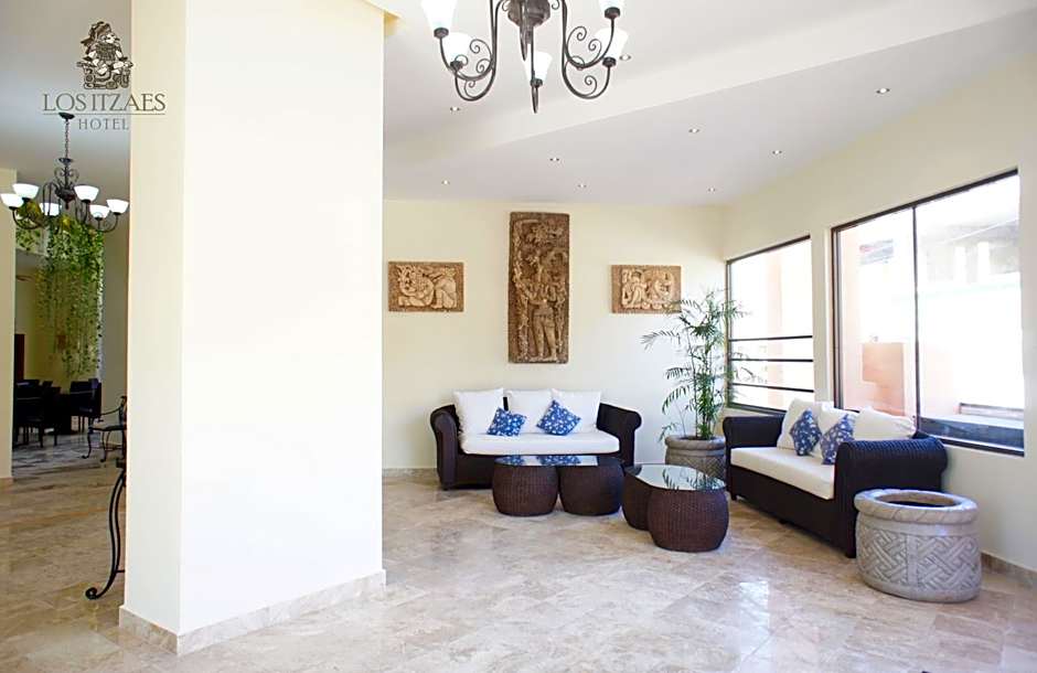 Hotel Los Itzaes