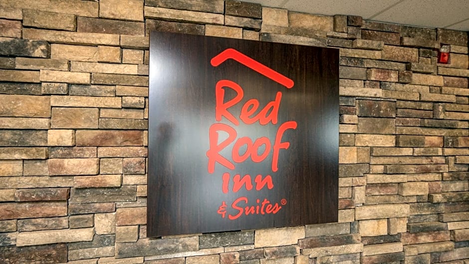 Red Roof Inn & Suites Indianapolis Airport