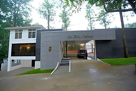 La Feliz Palacio