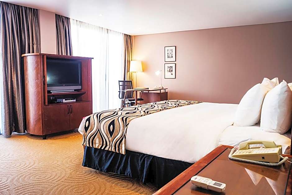 Crown Hotel