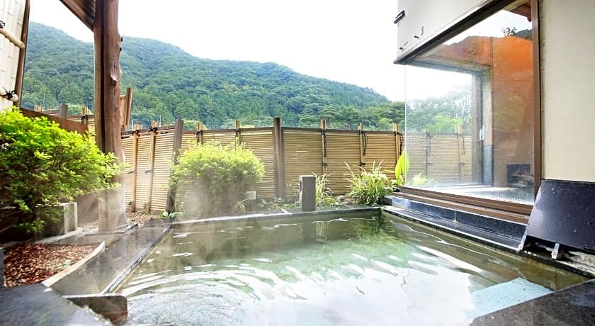 MICASA (Minakami Hot Spring Ryokan)