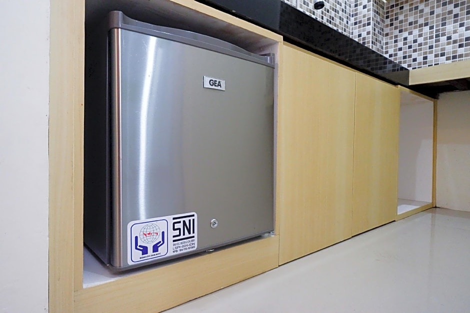 RedDoorz Plus near Pasar Gede Solo