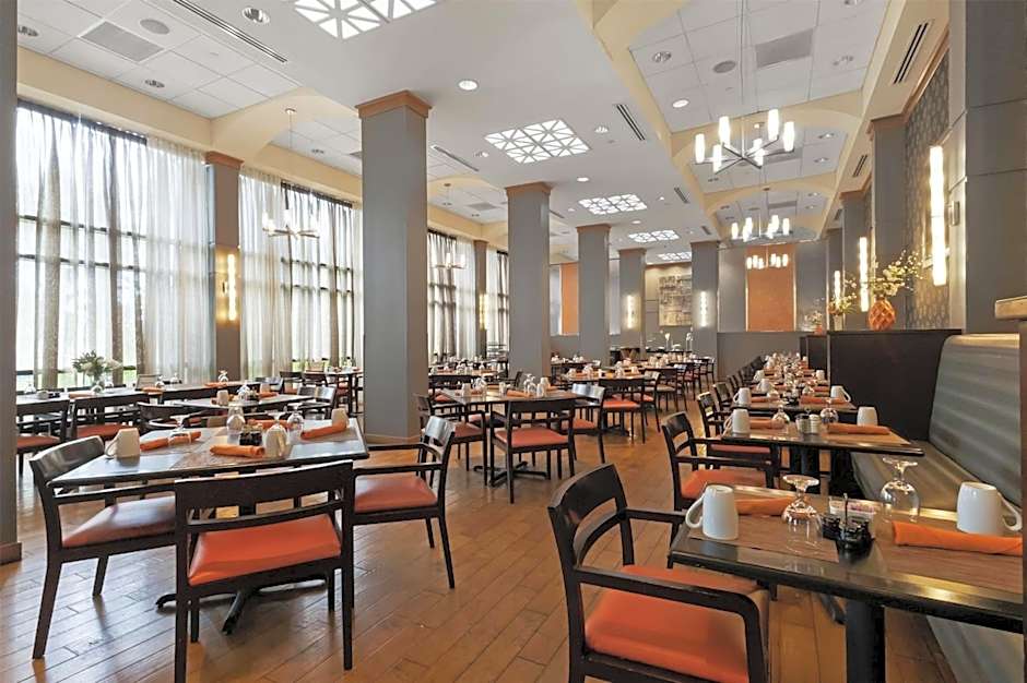 DoubleTree Hilton Hotel Exec Meeting Center Palm Beach Gardens