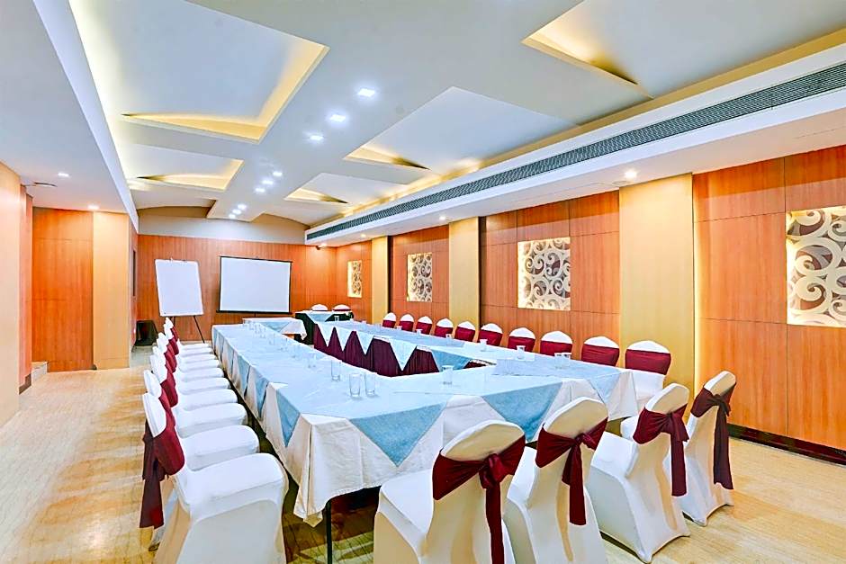 Palette Hotel Nisarga by CheckIn, Bhopal