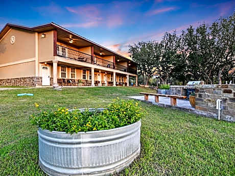 Canyon Lake Condos at Stillwater Ranch