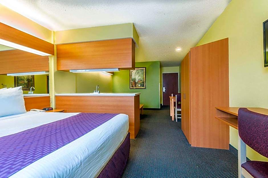 Microtel Inn & Suites By Wyndham Auburn