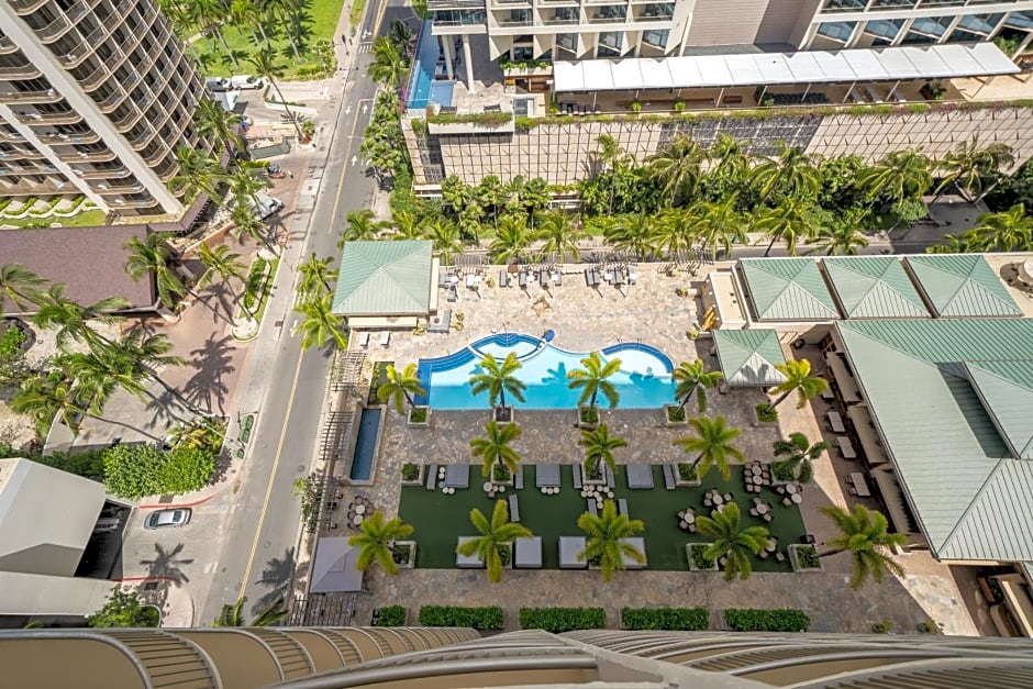 Embassy Suites by Hilton Waikiki Beach Walk