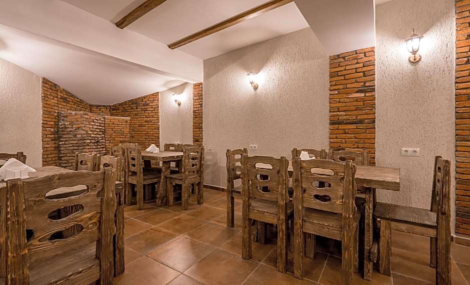 Golden Light Hotel