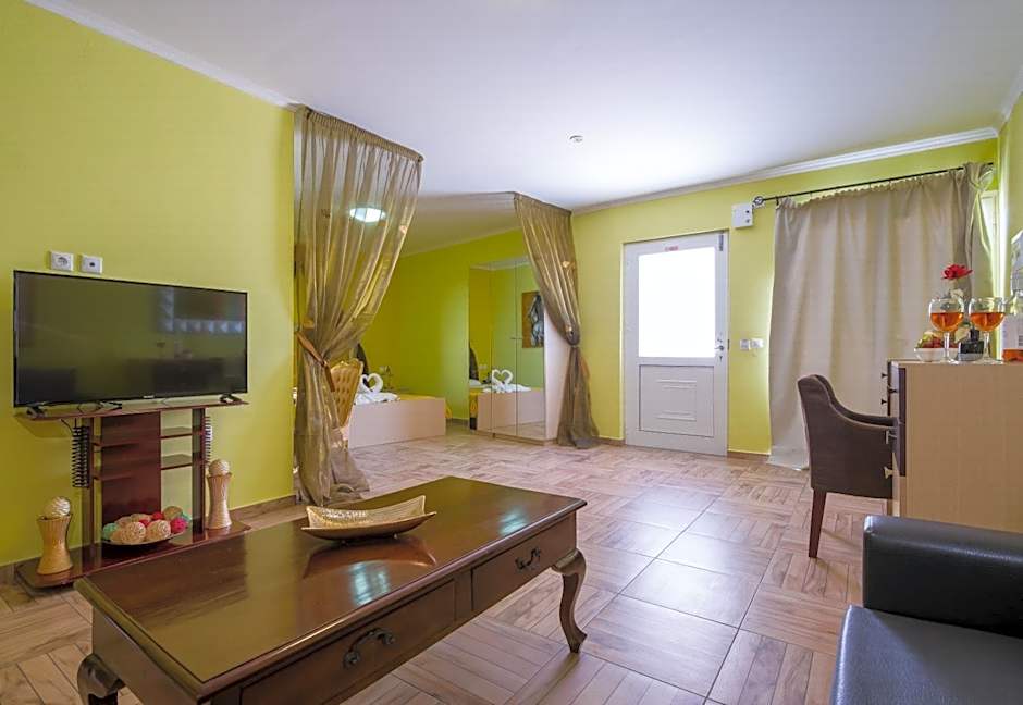 Paradice Hotel Luxury Suites