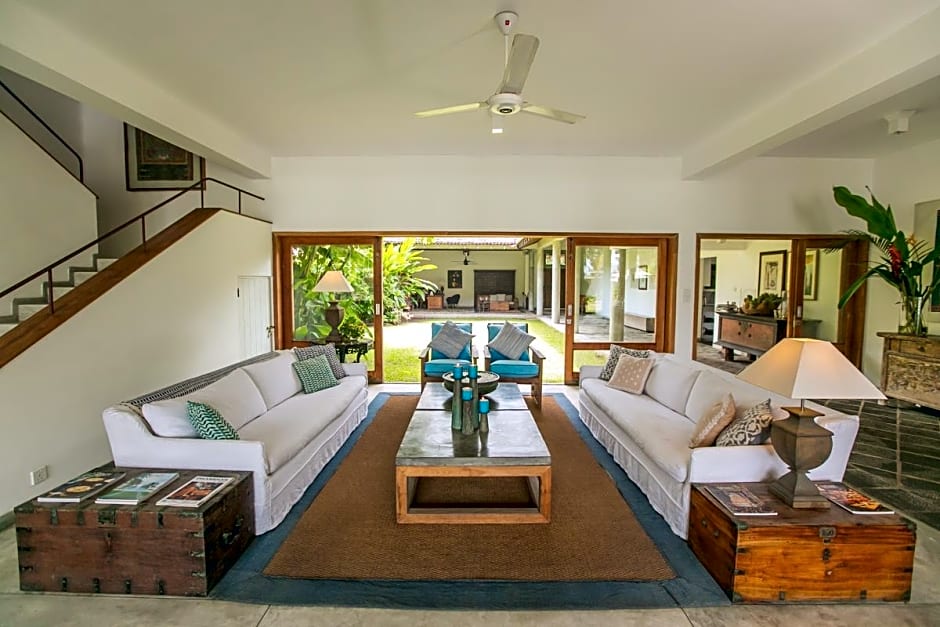 Villa Saffron Hikkaduwa