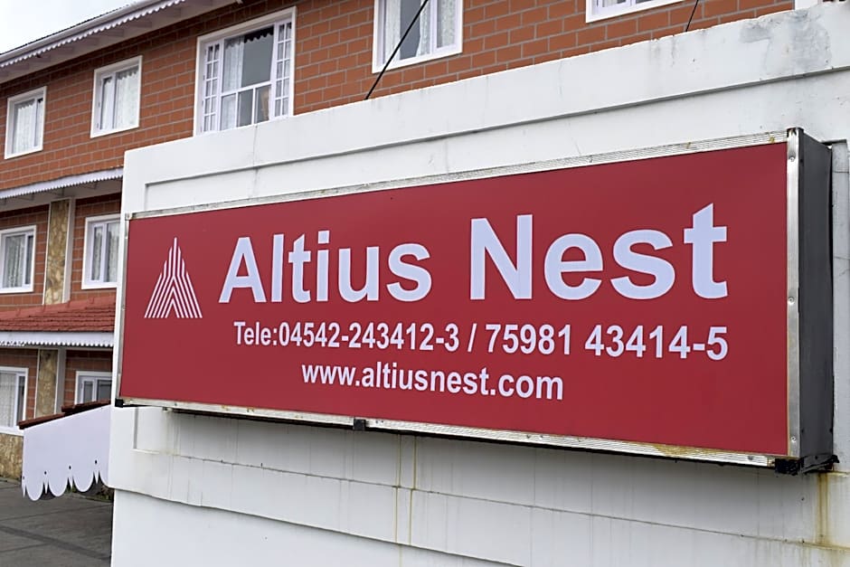 Altius Nest Hotel