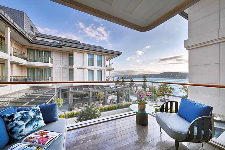 Photo 1 of 5 of Mandarin Bosphorus King Room