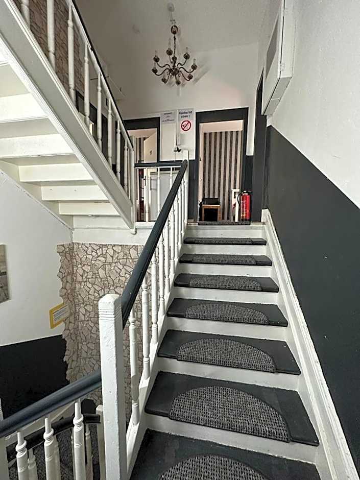 Adam's Hostel - Self Check-In & Only Private Rooms