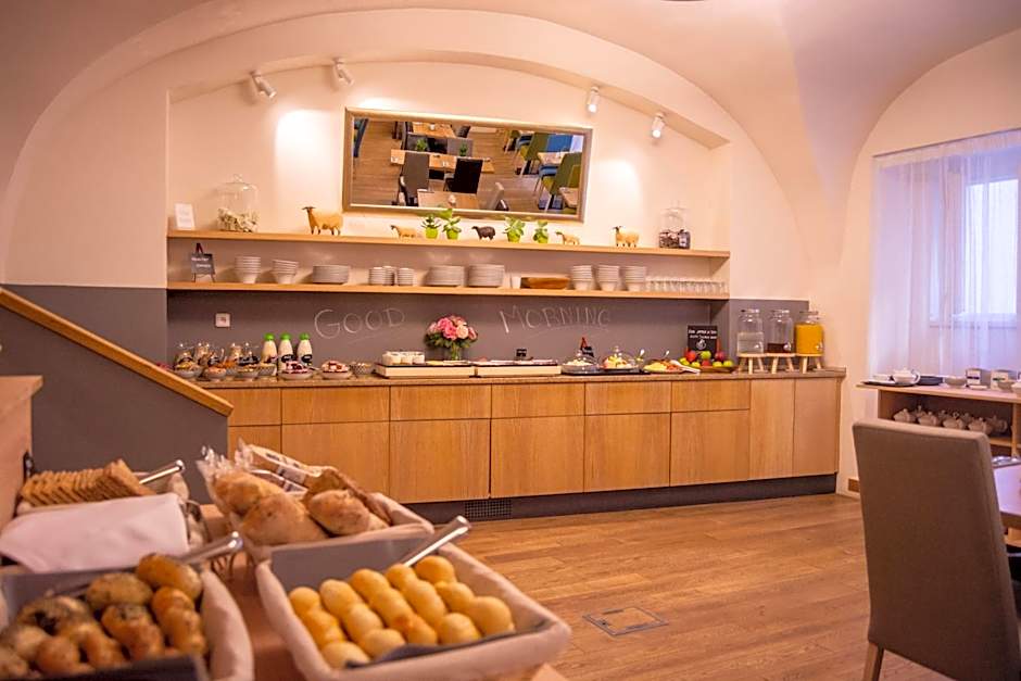 Hotel Golden Key Prague Castle