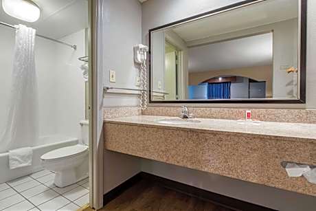 Double Room - Accessible/Smoking