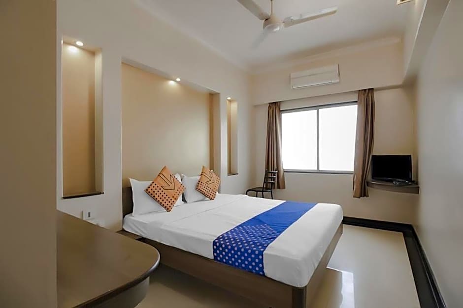 Royal Regency Lodge