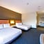 Hampton Inn By Hilton & Suites Pittsburg