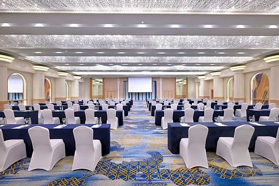 Crowne Plaza Dubai Deira By IHG