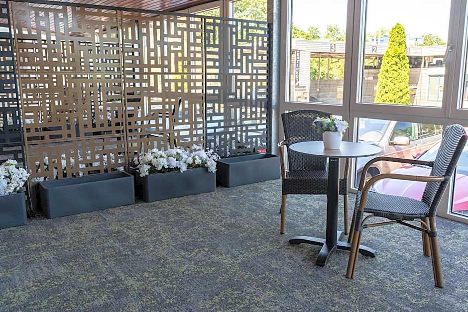 Hotel Garzon Plaza