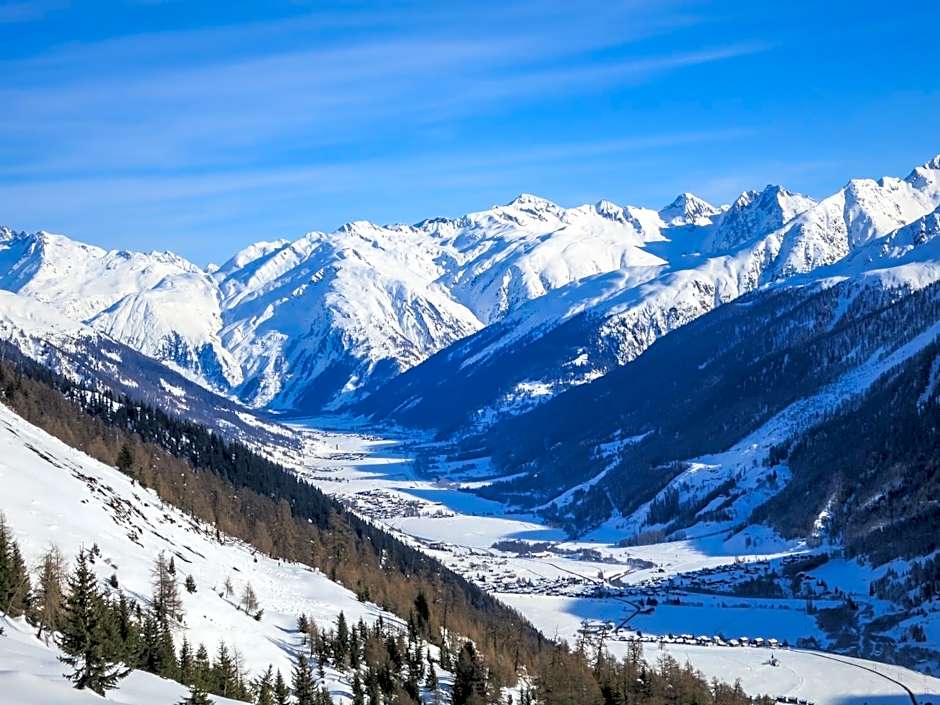 Aparthotel Ambassador