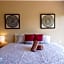 Luxury Apt Gym Jacuzzi WIFI Starlink