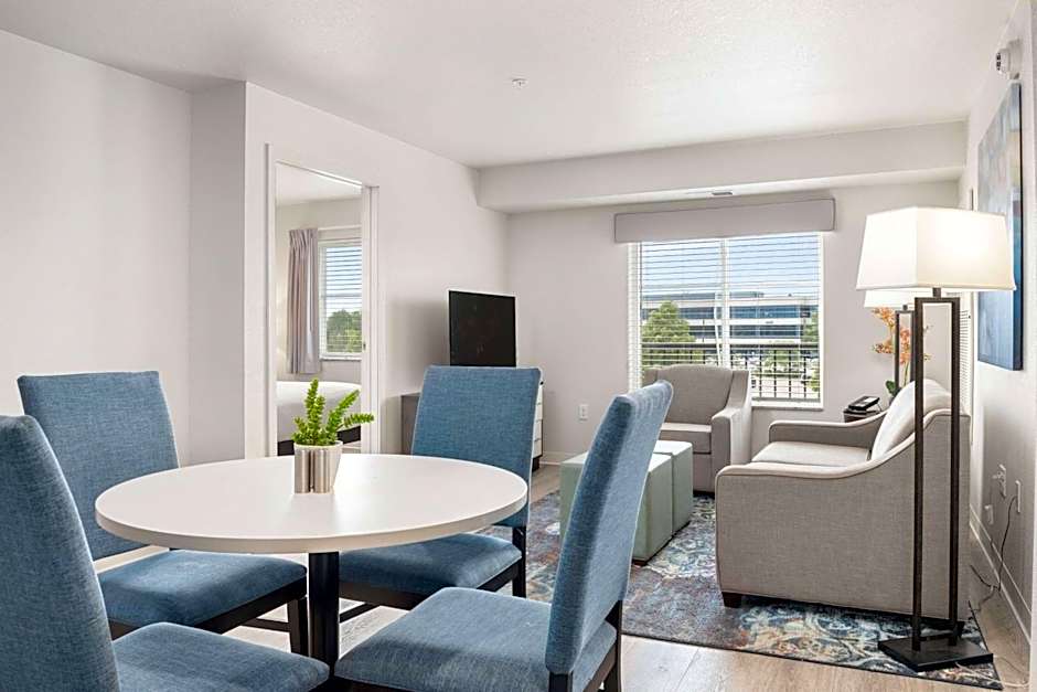 WaterWalk Extended Stay by Wyndham Minneapolis - Plymouth