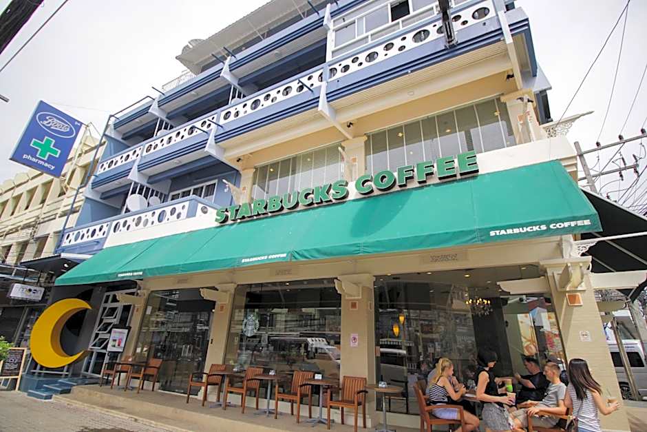 The Moon Hostel Huahin