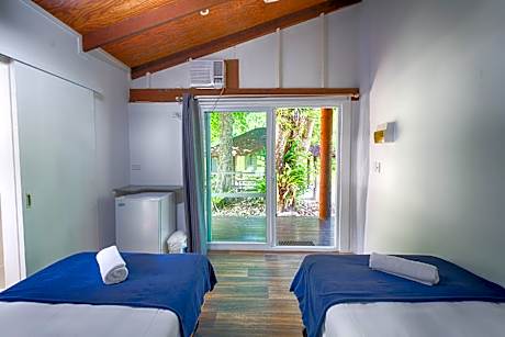 Twin Room with Private Bathroom