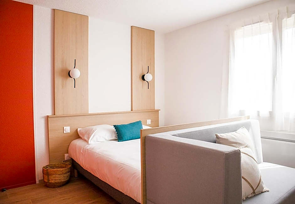 Sweetly Isatis Mérignac Hôtel de ville