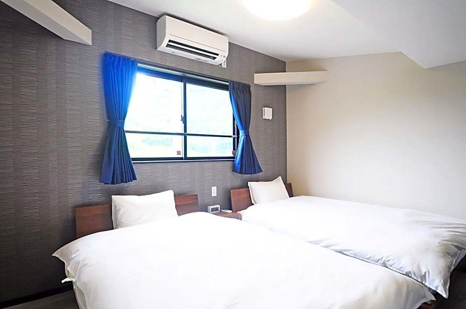 Tabinoteitaku Karstvilla