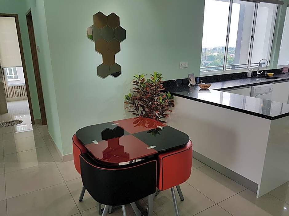 Garden Apartment at Zenith